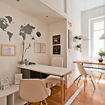 Konukevi Maison Vantaggio Roma